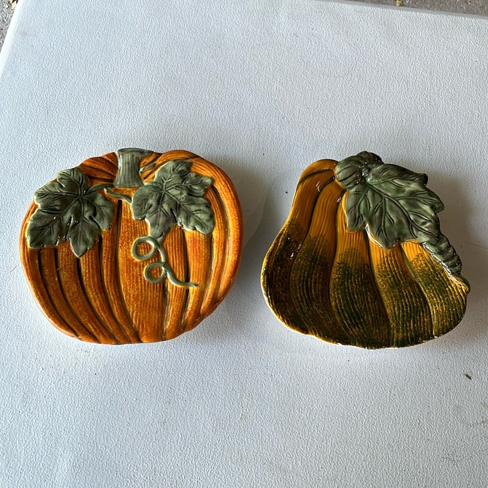 Pumpkin plates